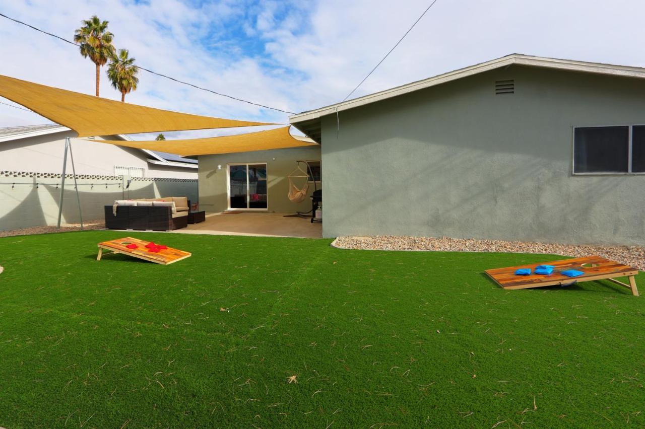 Luxury 3-bed Near The Strip W/ A Poker Table *