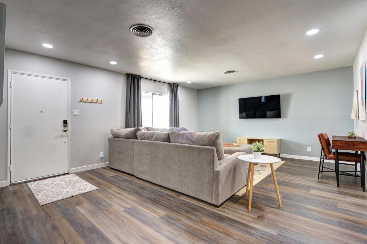Holiday home Luxury 3-bed Near The Strip W/ A Poker Table Las Vegas