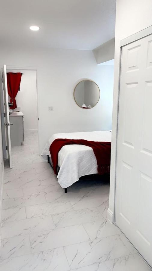 Apartment Cozy Studio…5 Min Away From Airport. “