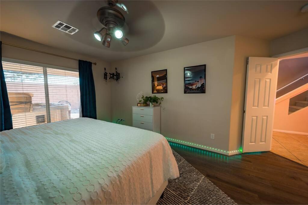 Stunning 4 Bedroom House With Hot Tub By Lv Strip * Las Vegas