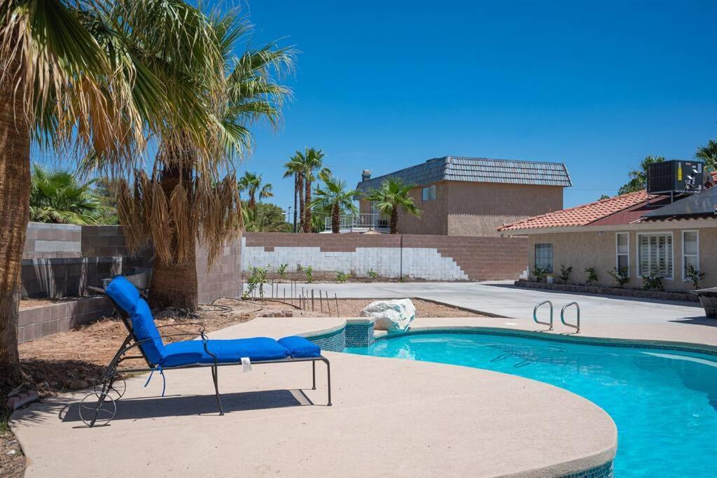 5 Large Studio With Full Kitchen, Laundry And Bath * Las Vegas