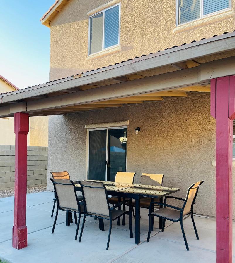 3br King Suite/near Strip/wi-fi Holiday home Las Vegas