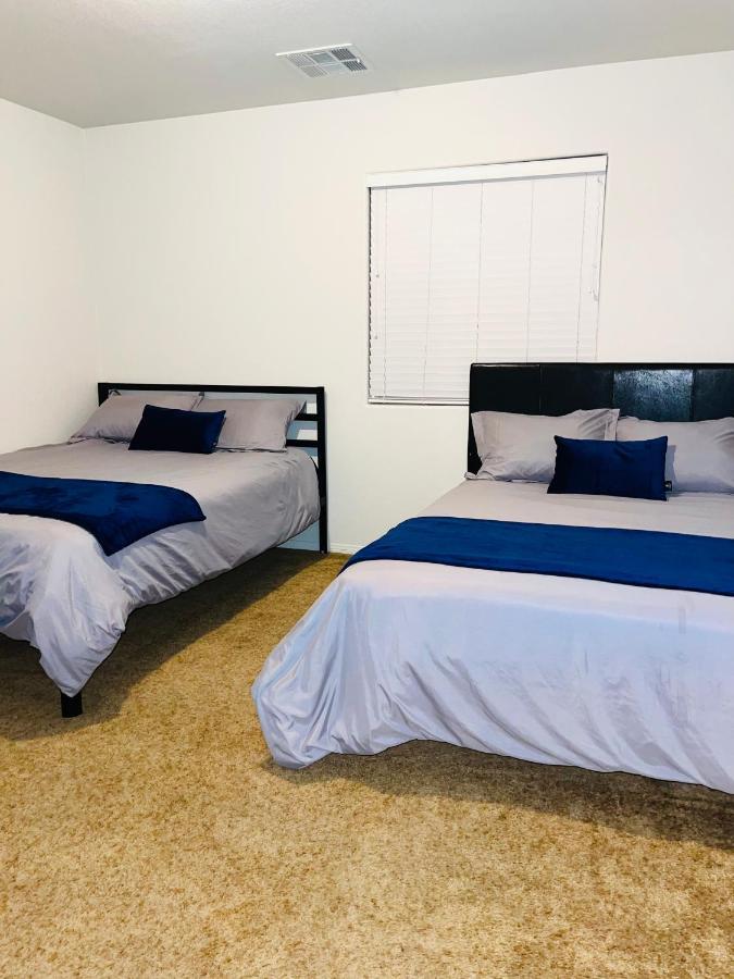 3br King Suite/near Strip/wi-fi Holiday home Las Vegas