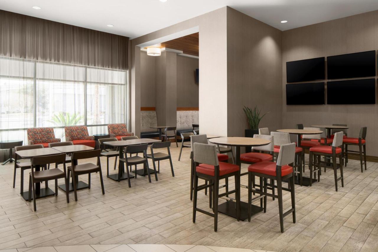 Springhill By Marriott Vegas Convention Center Hotel