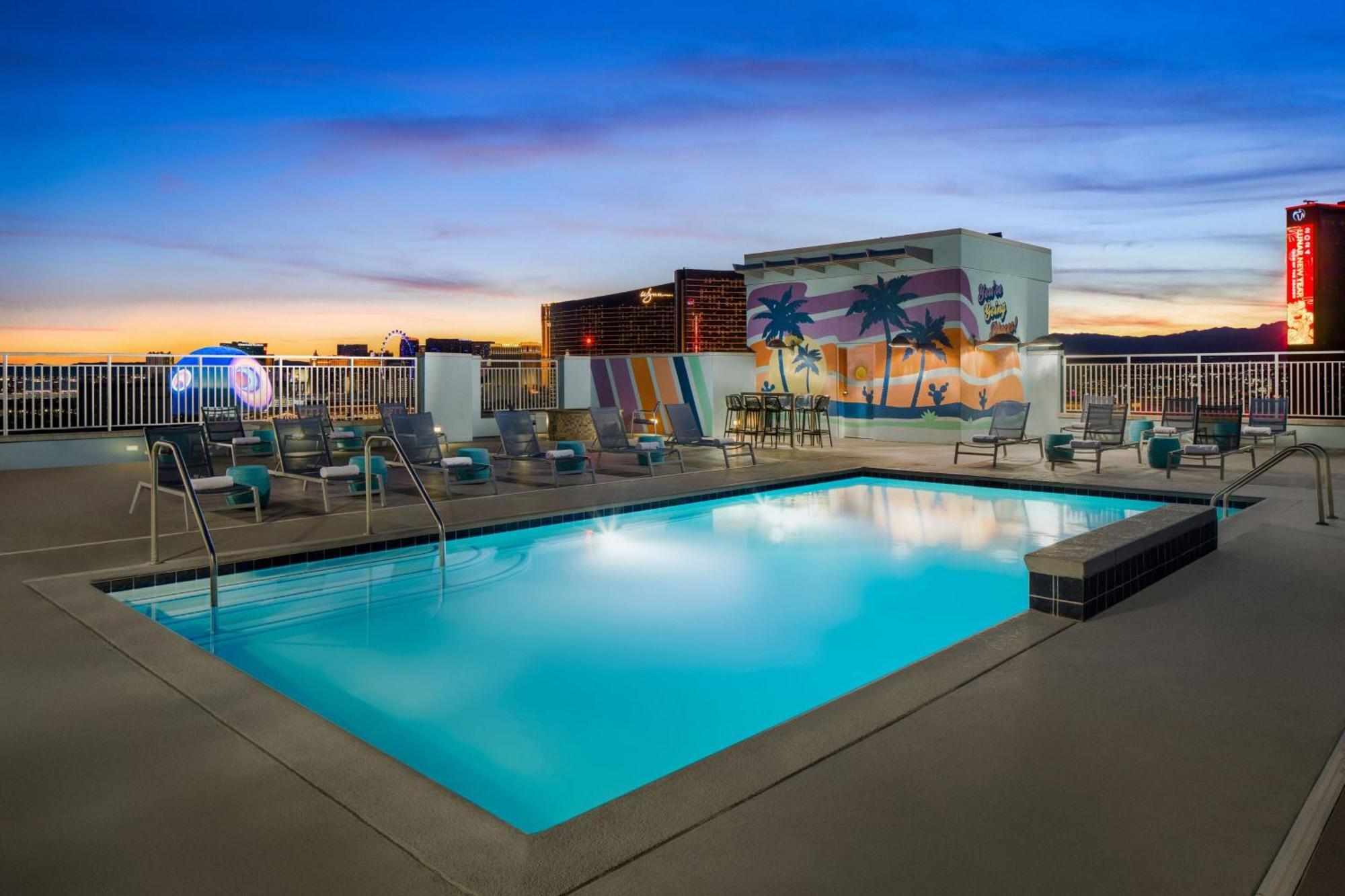 Springhill By Marriott Vegas Convention Center Hotel