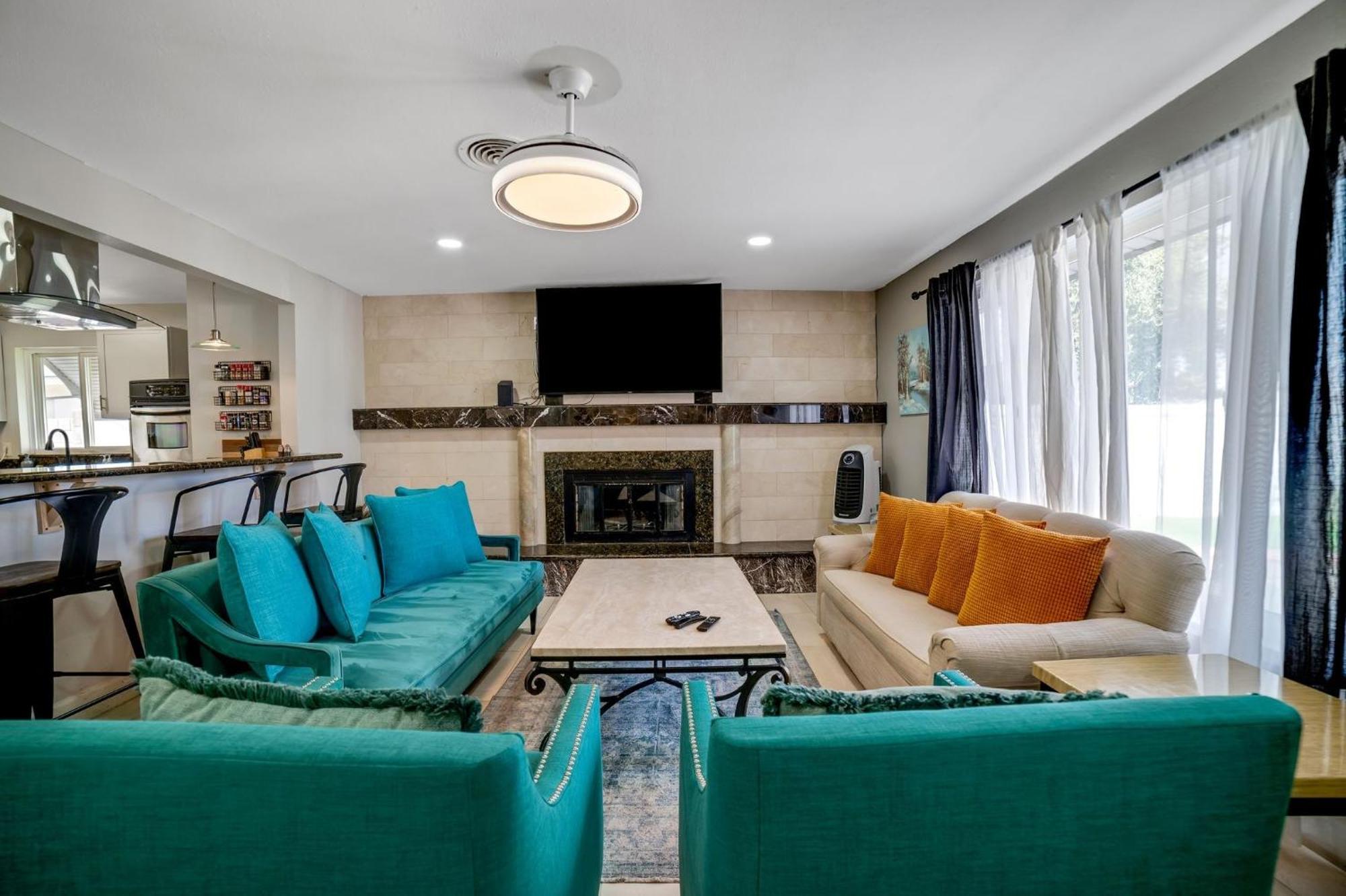 Vegas Retreat - 5 Mins From The Strip Holiday home *