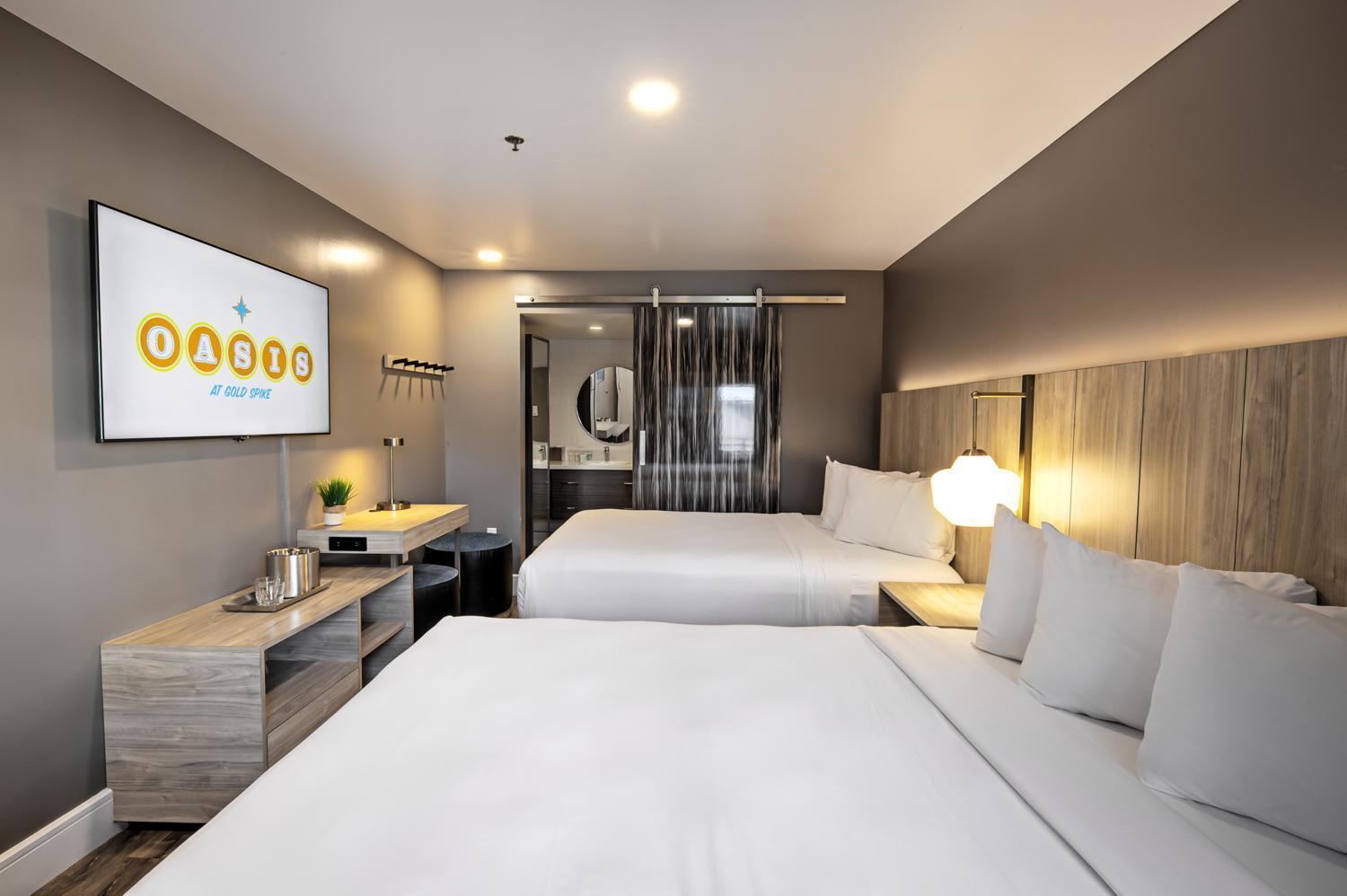 Hotel Oasis At Gold Spike (adults Only) 3*