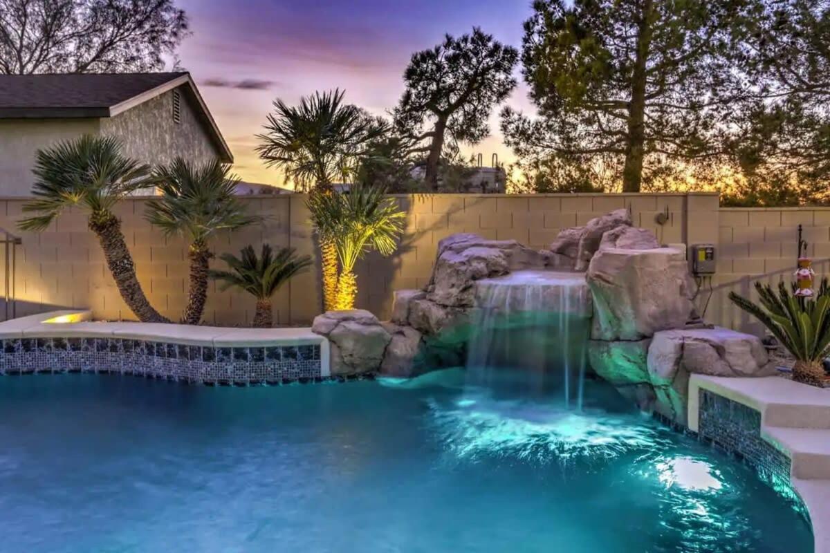 Luxurious 7br Mansion W Pool, Gym, & Casita Villa Las Vegas