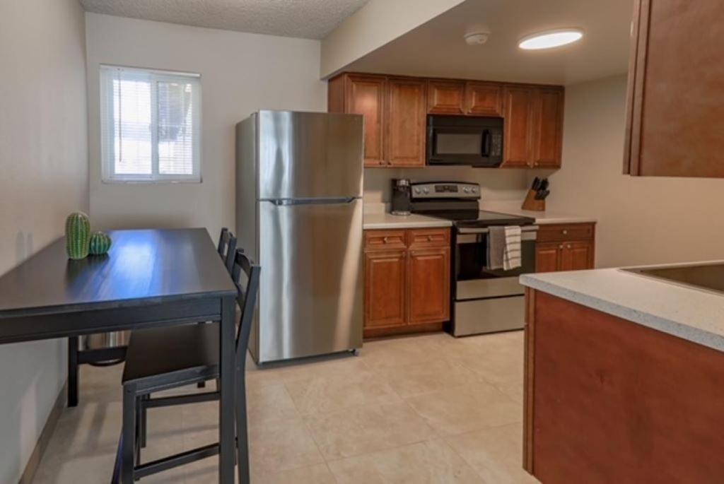 Spacious Close To Sphere Apartment *