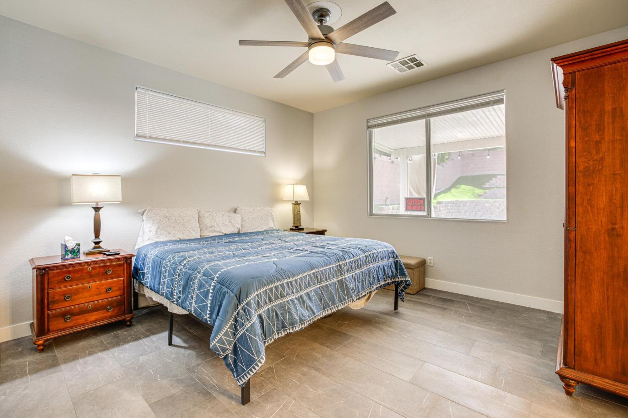 Desert Escape With Pool Oasis Near Golfing And Vegas!