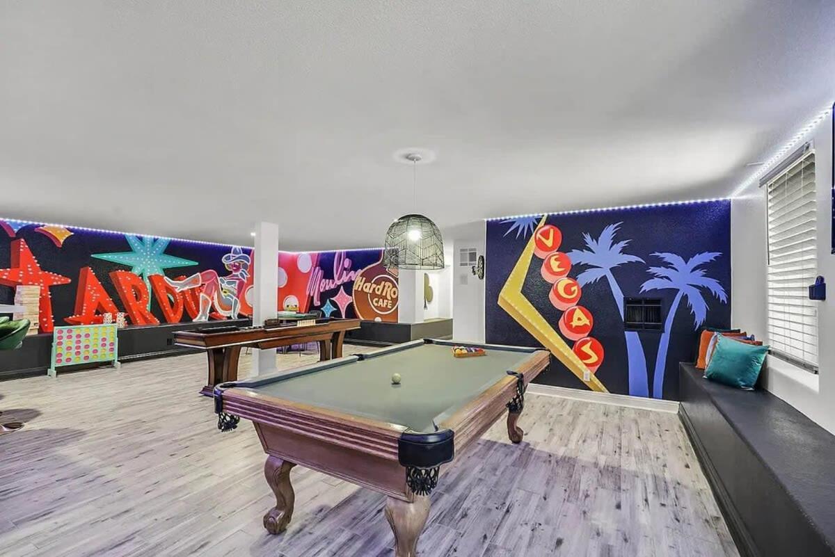 Luxurious 7br Mansion W Pool, Gym, & Casita Villa Las Vegas