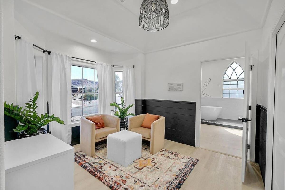 Luxurious 7br Mansion W Pool, Gym, & Casita Villa Las Vegas