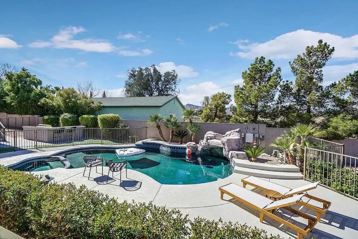 Luxurious 7br Mansion W Pool, Gym, & Casita
