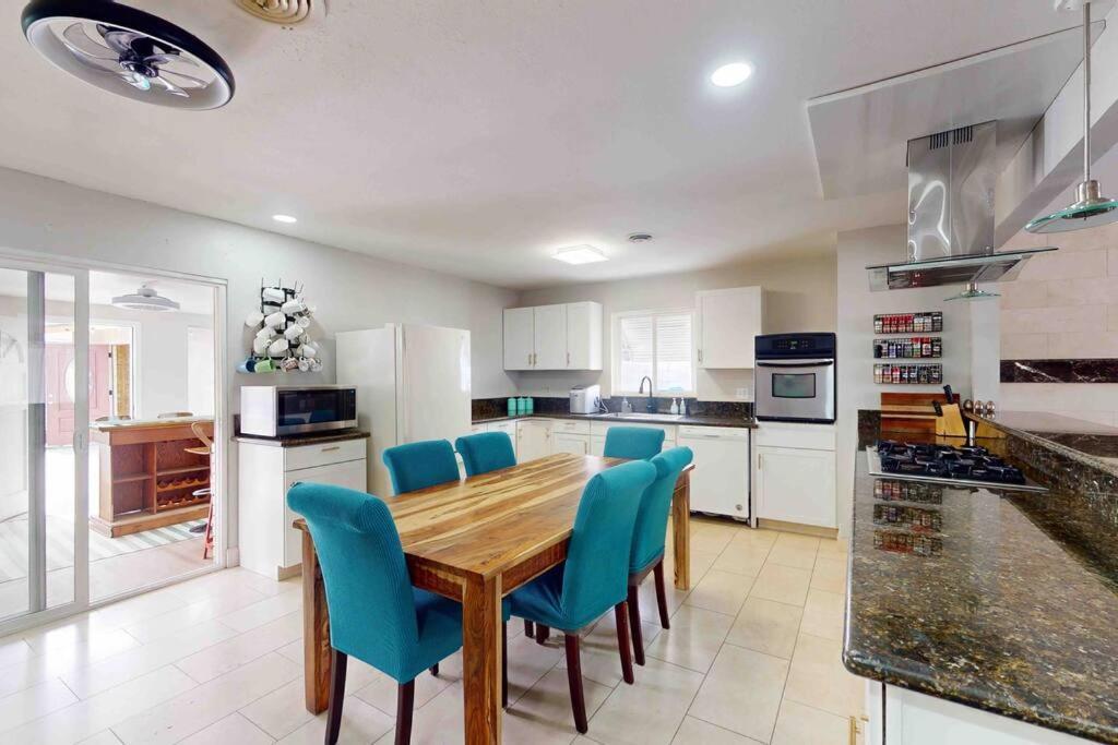 Luxury /pool/spa/games/ 3 Mi Vegas Strip *