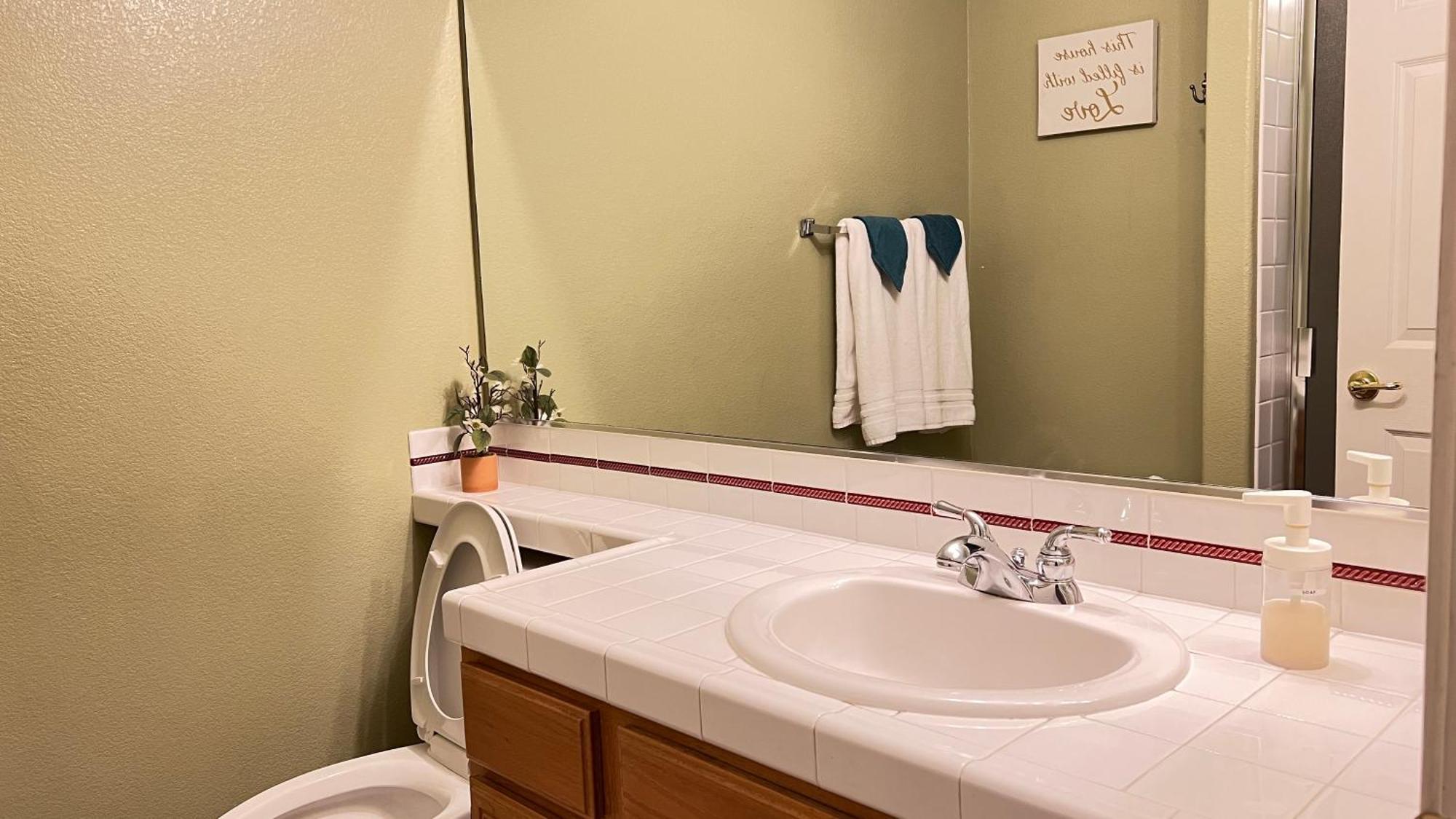 Grand Home Sleeps 16Ppl Ferienhaus
