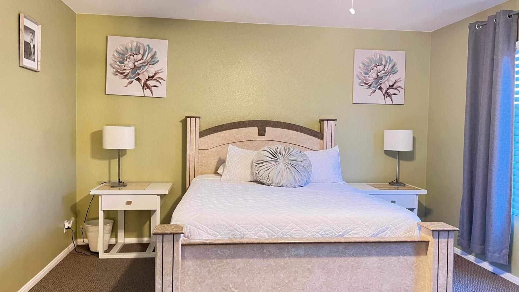Grand Home Sleeps 16Ppl Ferienhaus