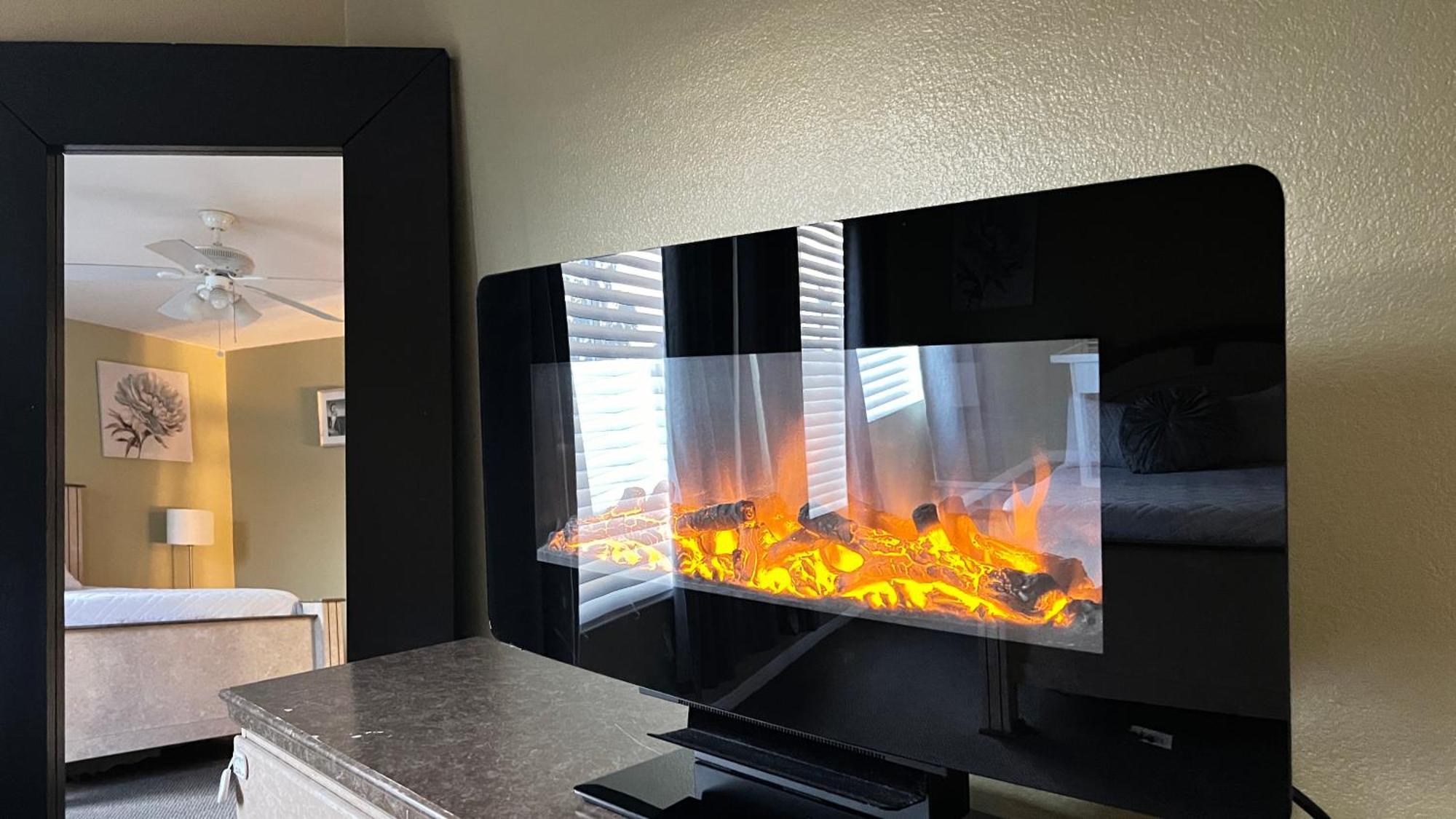 Grand Home Sleeps 16Ppl Ferienhaus