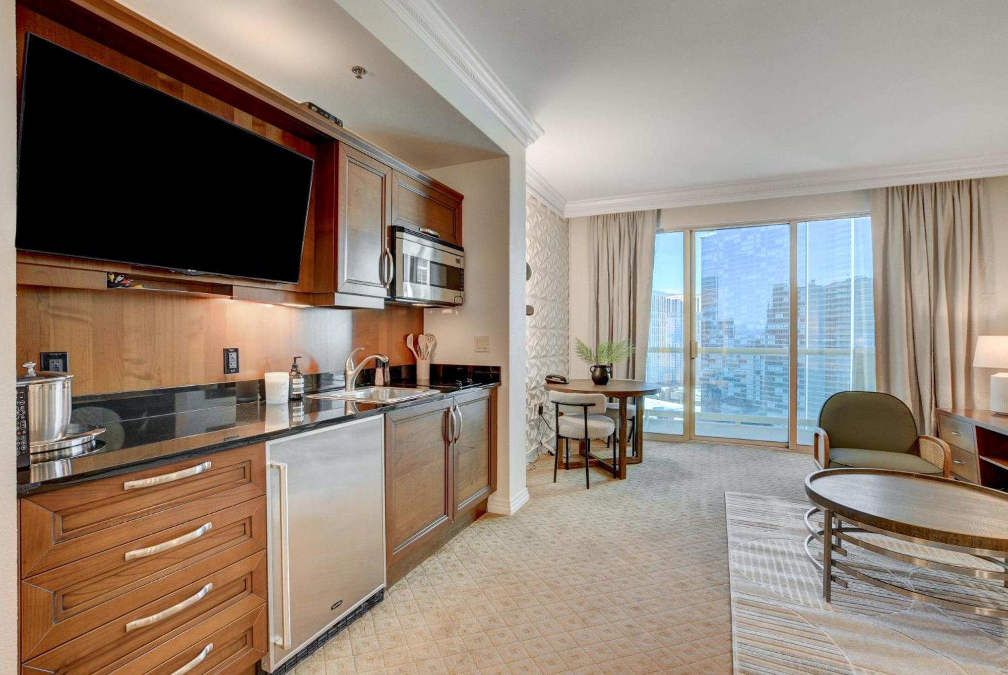 Aparthotel Jewel W/balcony Mgm Signature * 23rd Floor* Strip View Las Vegas