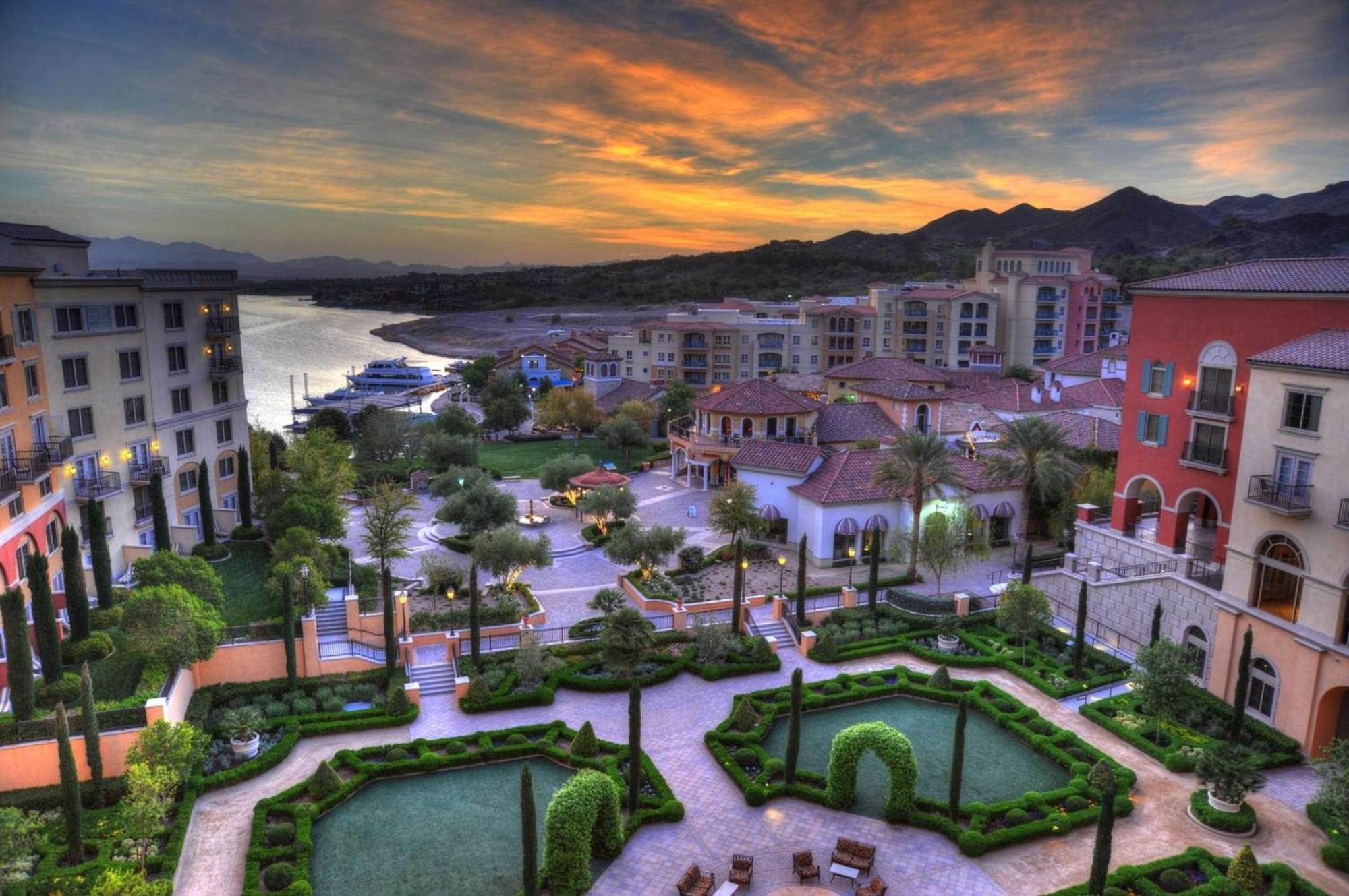 Hilton Vegas & 4*
