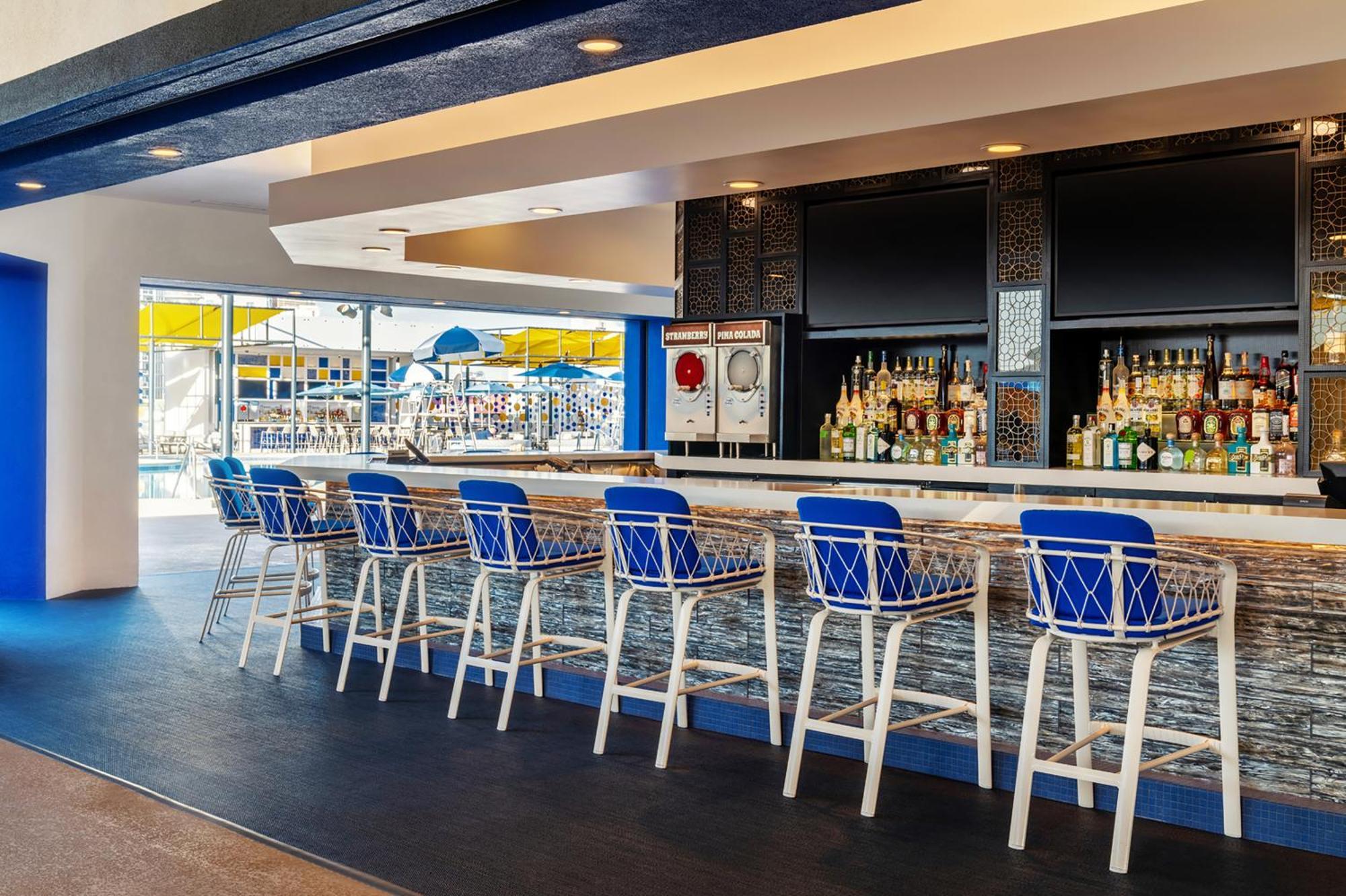 Resort The Strat Hotel, Casino & Tower 3*