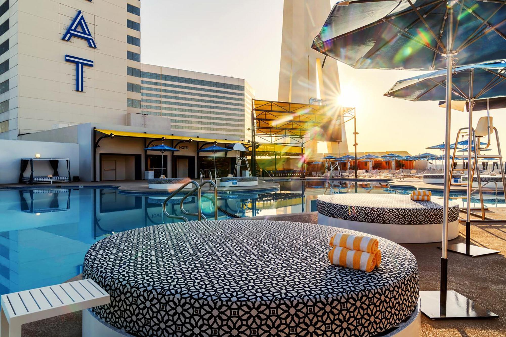 The Strat Hotel, Casino & Tower Las Vegas