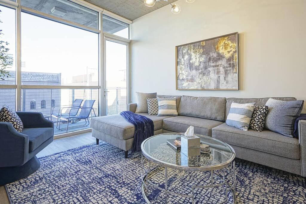 Loft Lv8 ※ Elegant Urban Oasis In Downtown Vegas Apartment *