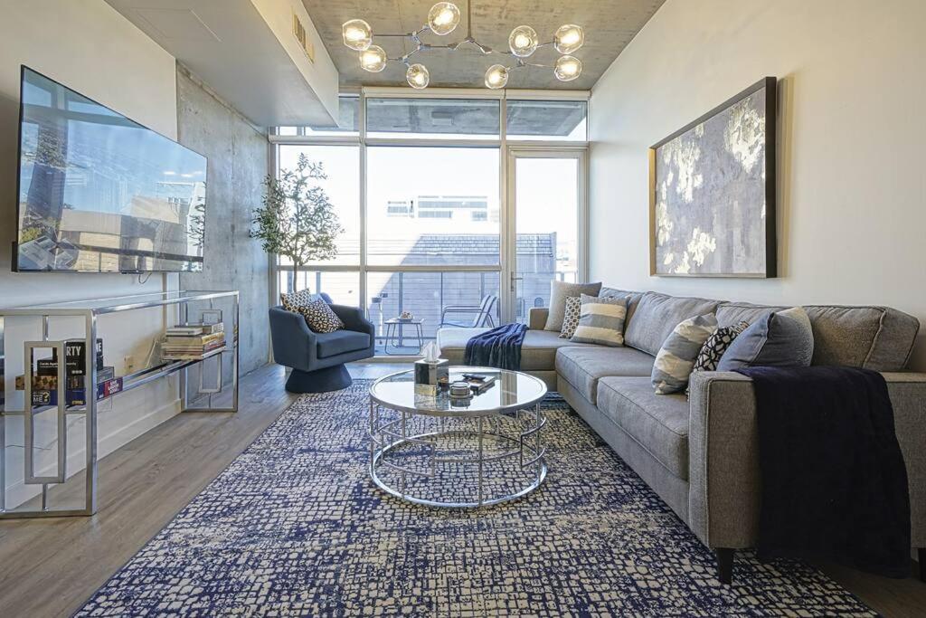 Loft Lv8 ※ Elegant Urban Oasis In Downtown Vegas *