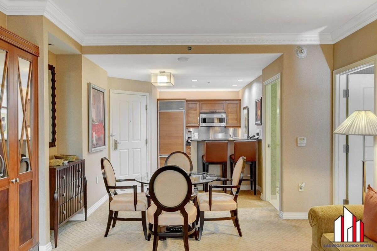 Holiday home Signature 2br3ba Balcony Combo Units 18-701 And 03