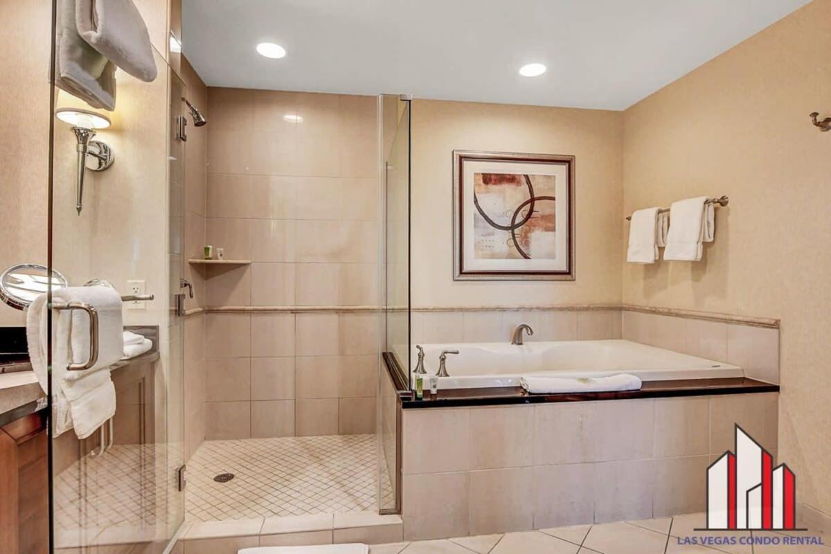 Holiday home Mgm Signature-15-711 Strip View Jacuzzi