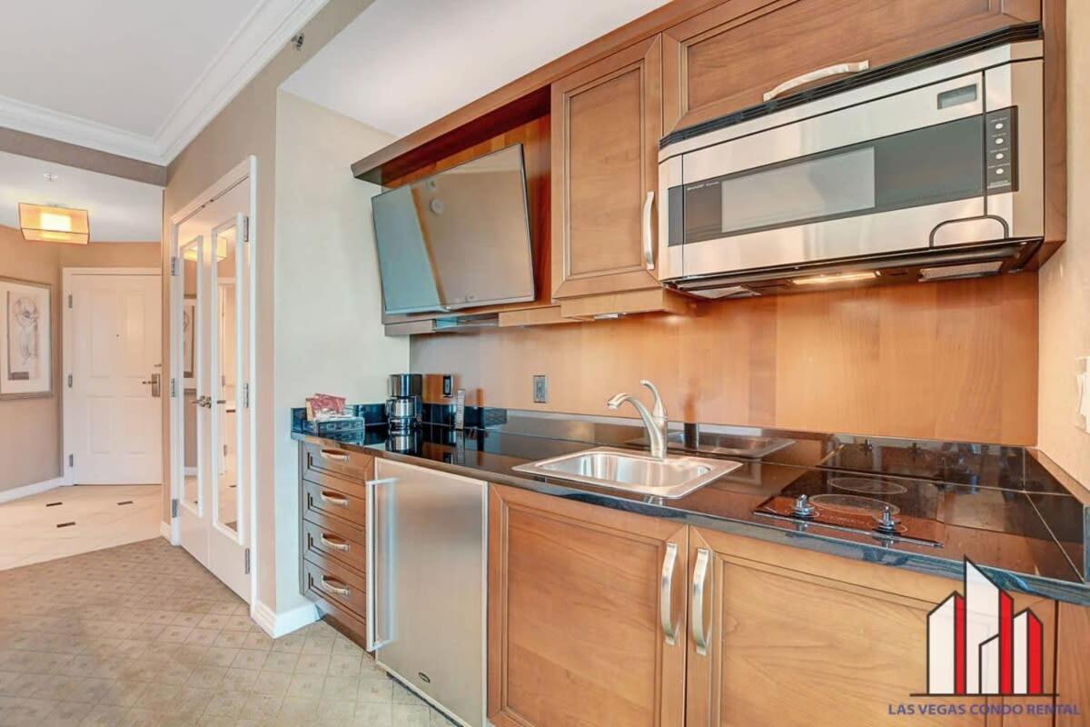 Holiday home Mgm Signature-15-711 Strip View Jacuzzi *
