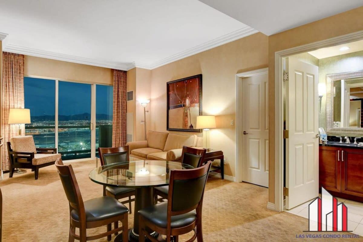 Signature 2br3ba Balcony Combo Units 29-602 And 04 *
