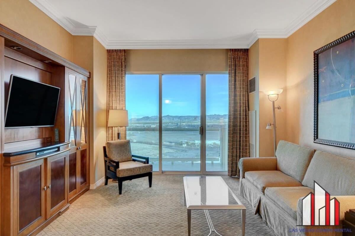 Signature 2br3ba Balcony Combo Units 29-602 And 04 Holiday home