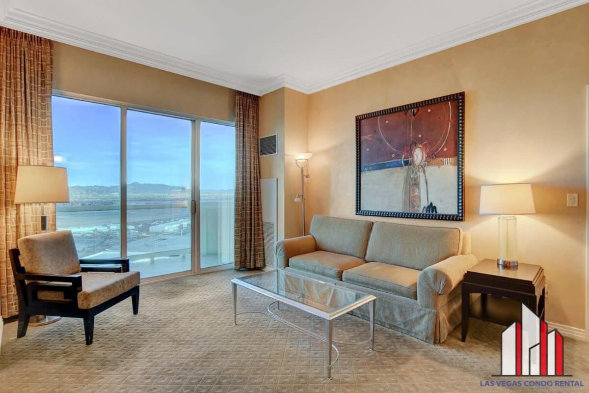 Signature 2br3ba Balcony Combo Units 29-602 And 04 *