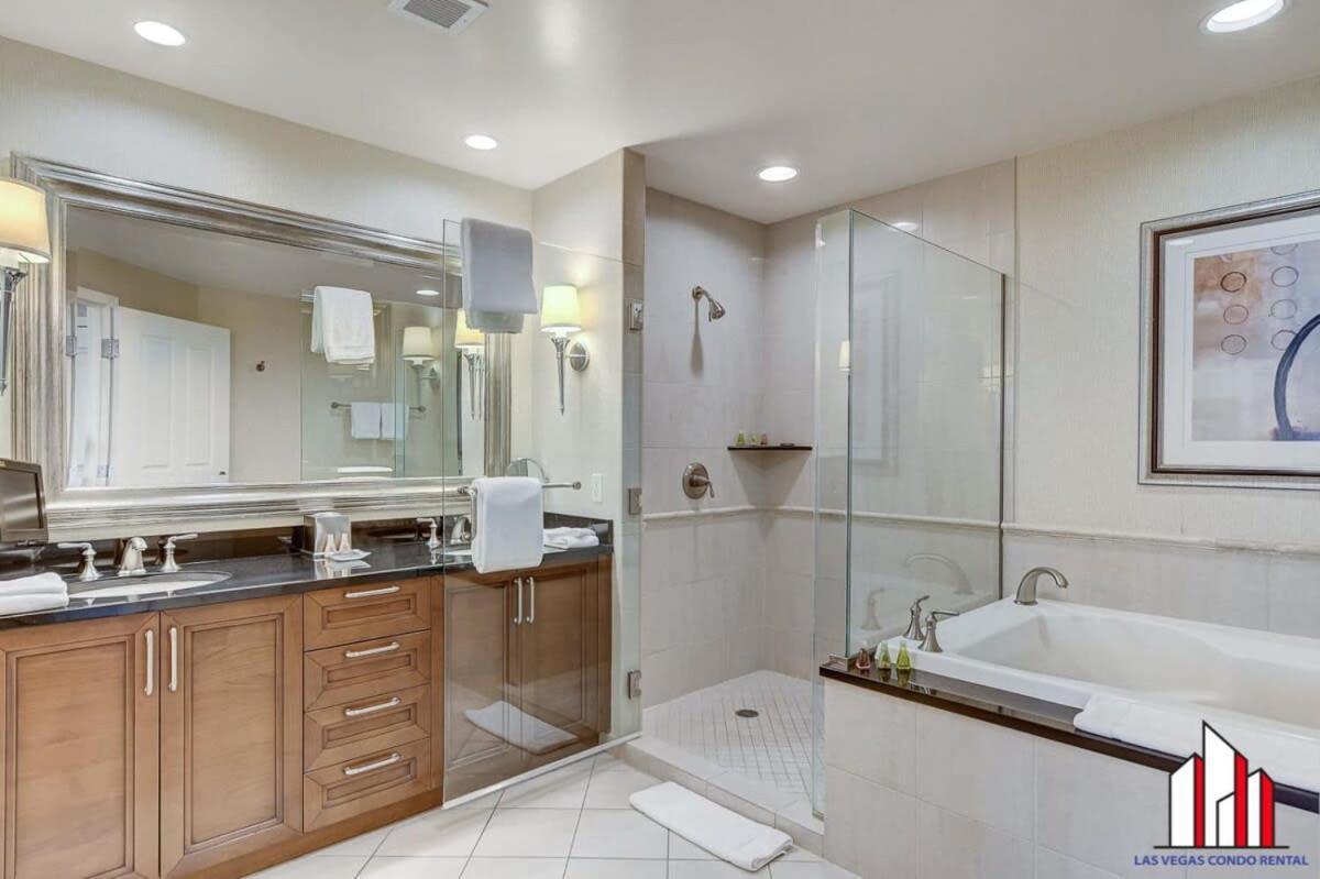 Signature 2br3ba Balcony Combo Units 20-618 And 20 Holiday home