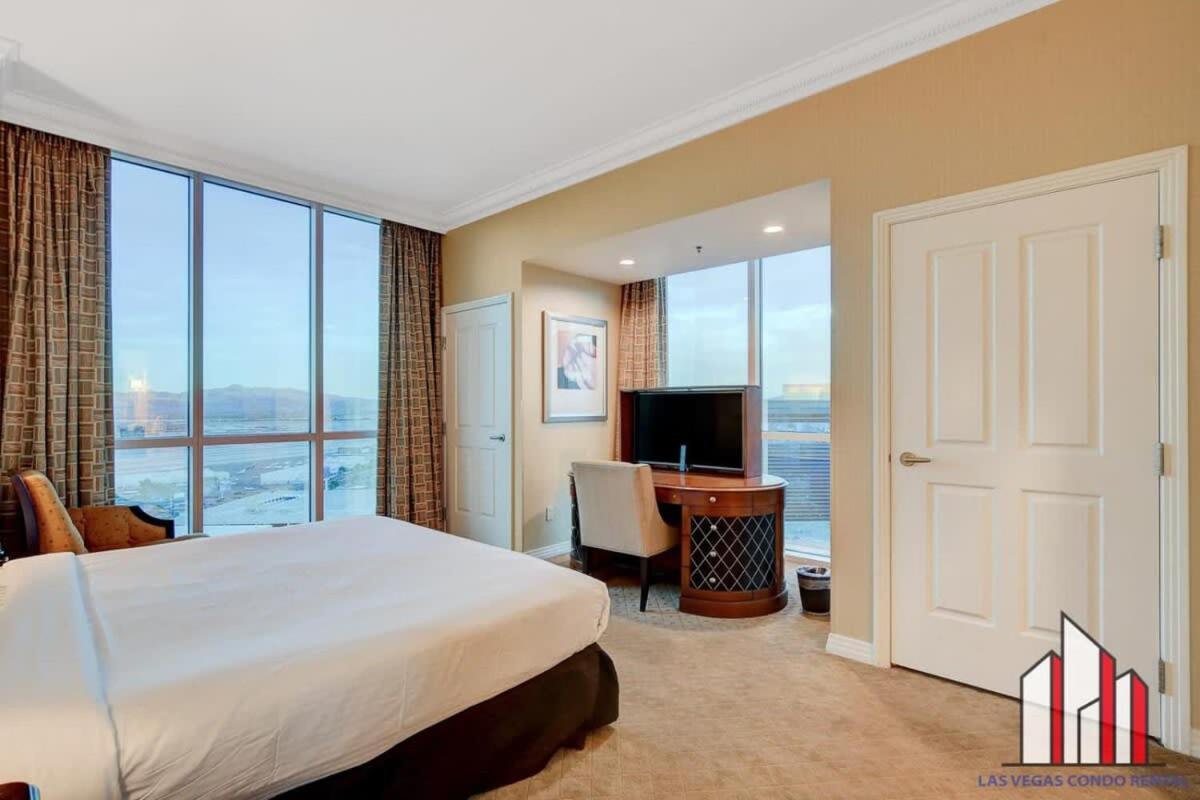 Signature 2br3ba Balcony Combo Units 29-602 And 04 *