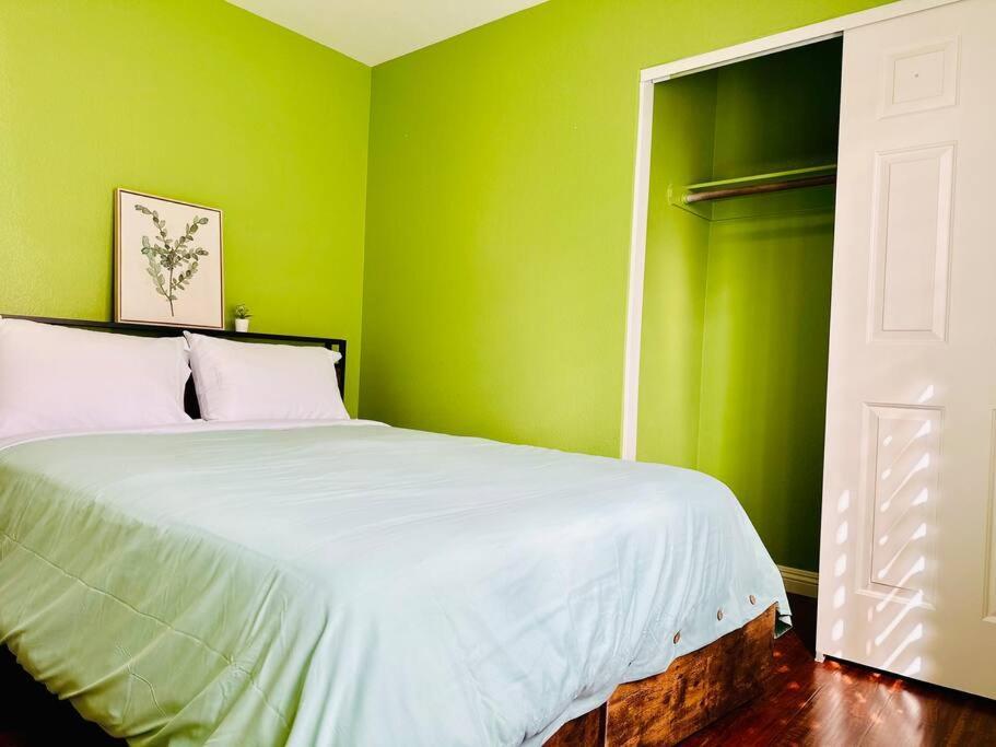 Lv 7bed 5bd 3ba Gem Holiday home *