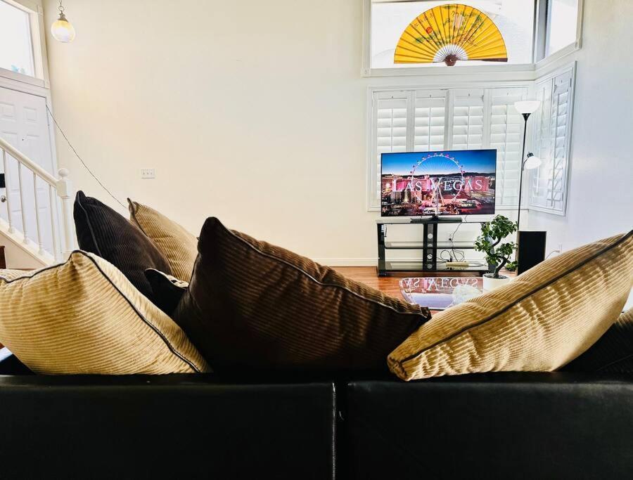 Lv 7bed 5bd 3ba Gem