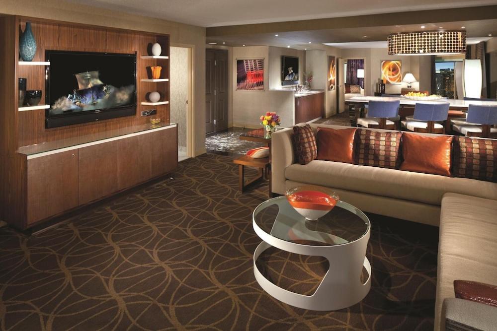 Mgm Grand & Casino By Suiteness 4*