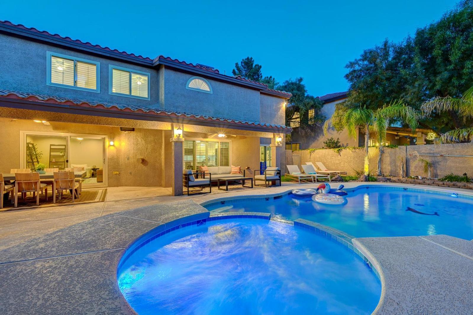 Gorgeous 6br With Pool And Holiday home
