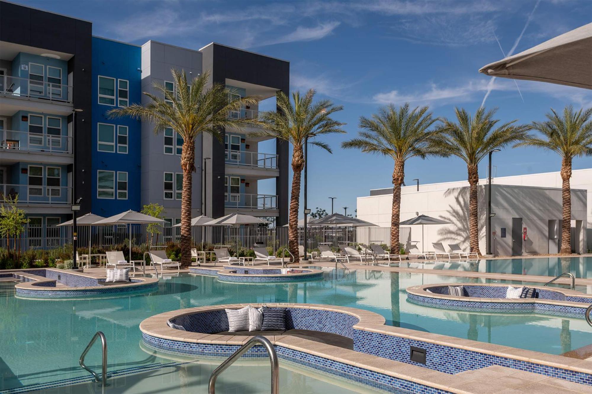 1 Bedroom Luxury Ariva Apartment Las Vegas