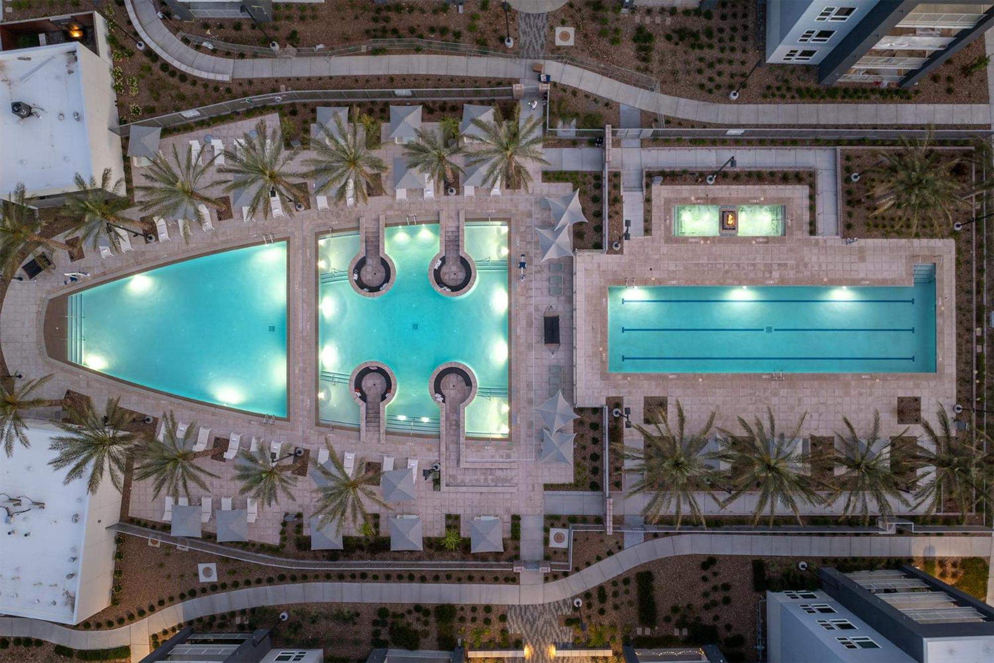 1 Bedroom Luxury Ariva