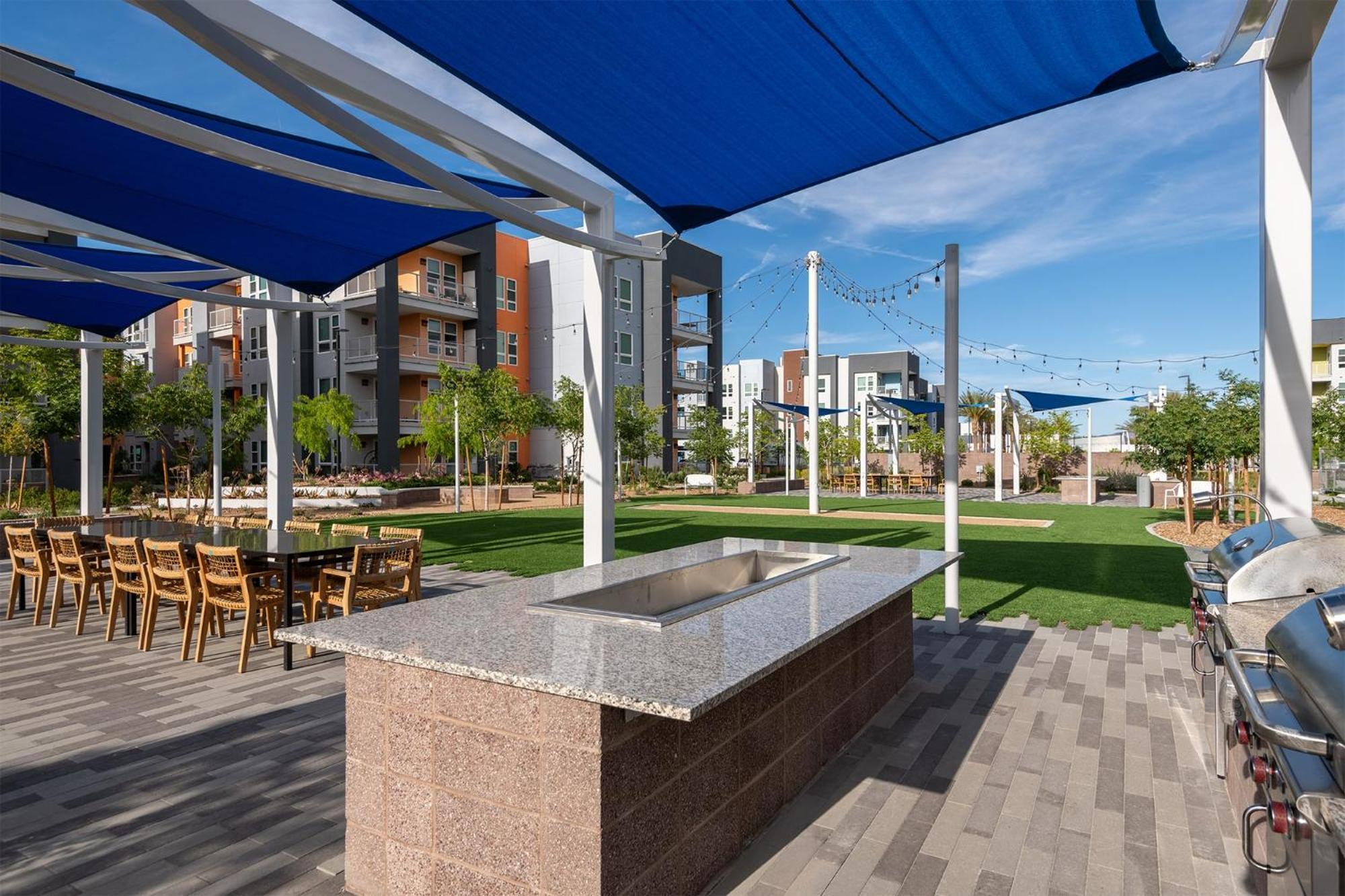 1 Bedroom Luxury Ariva