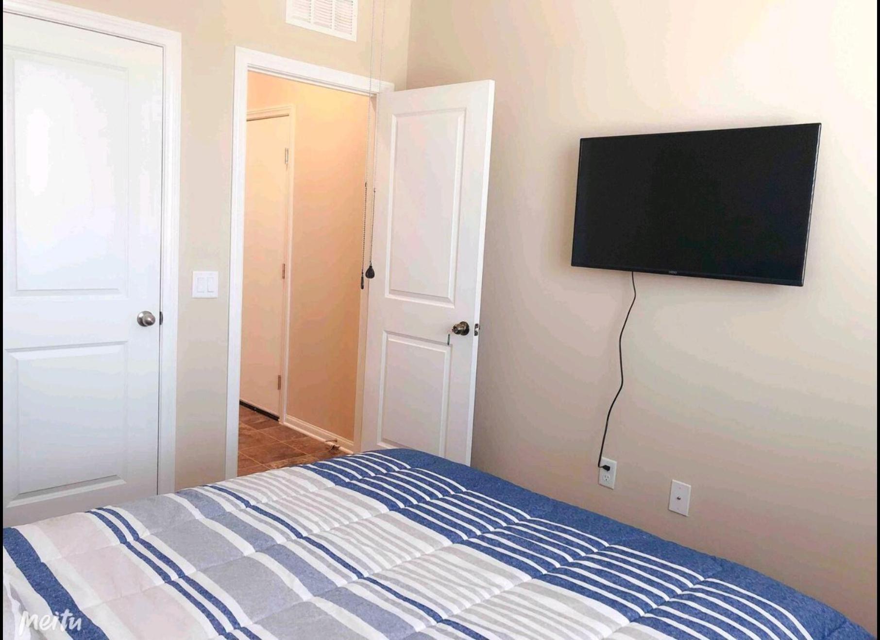 Homestay 1 North Vegas Airport Pick Up Private Bathroom *