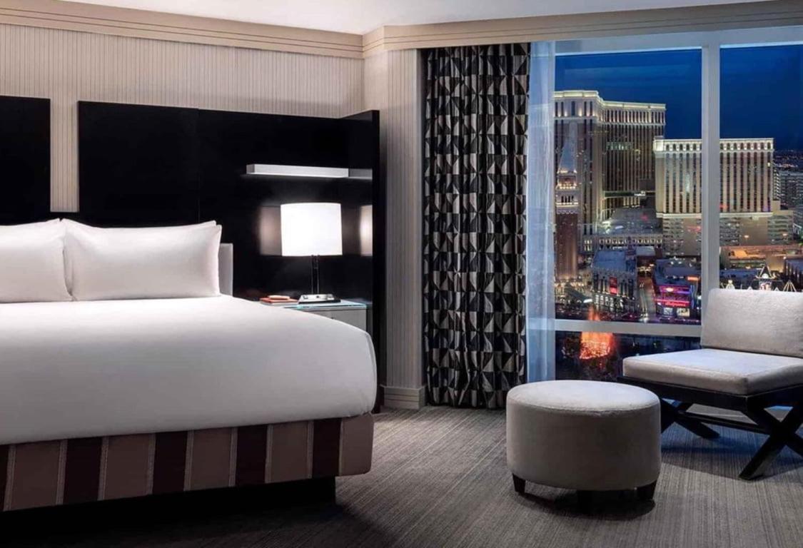 Hotel The Mirage & Casino By Suiteness 5*