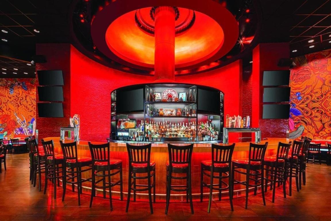 The Mirage & Casino By Suiteness Hotel