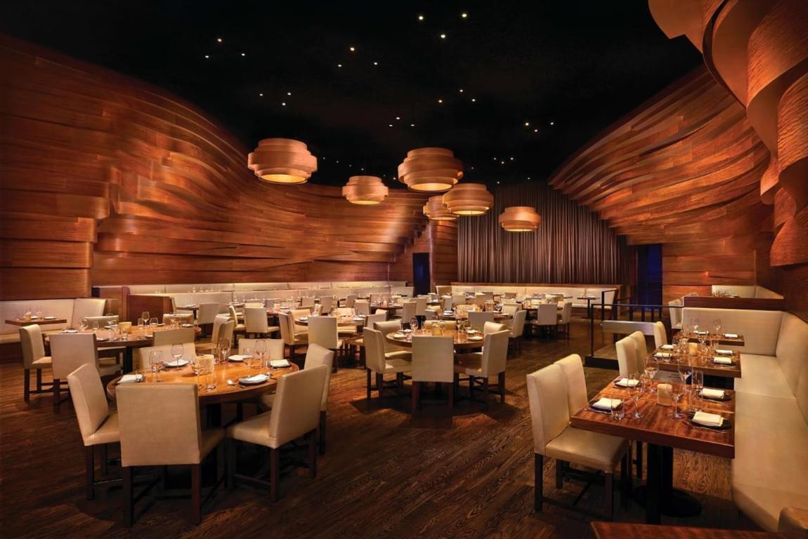 The Mirage & Casino By Suiteness Hotel 5*