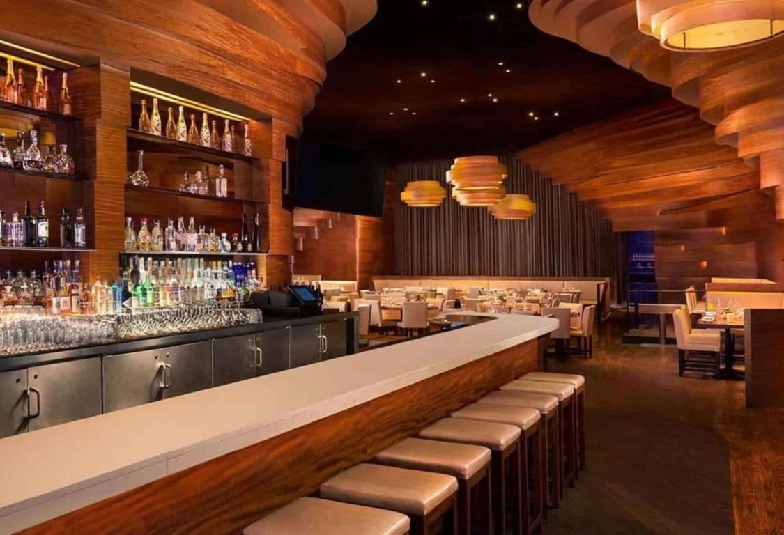 The Mirage & Casino By Suiteness Hotel