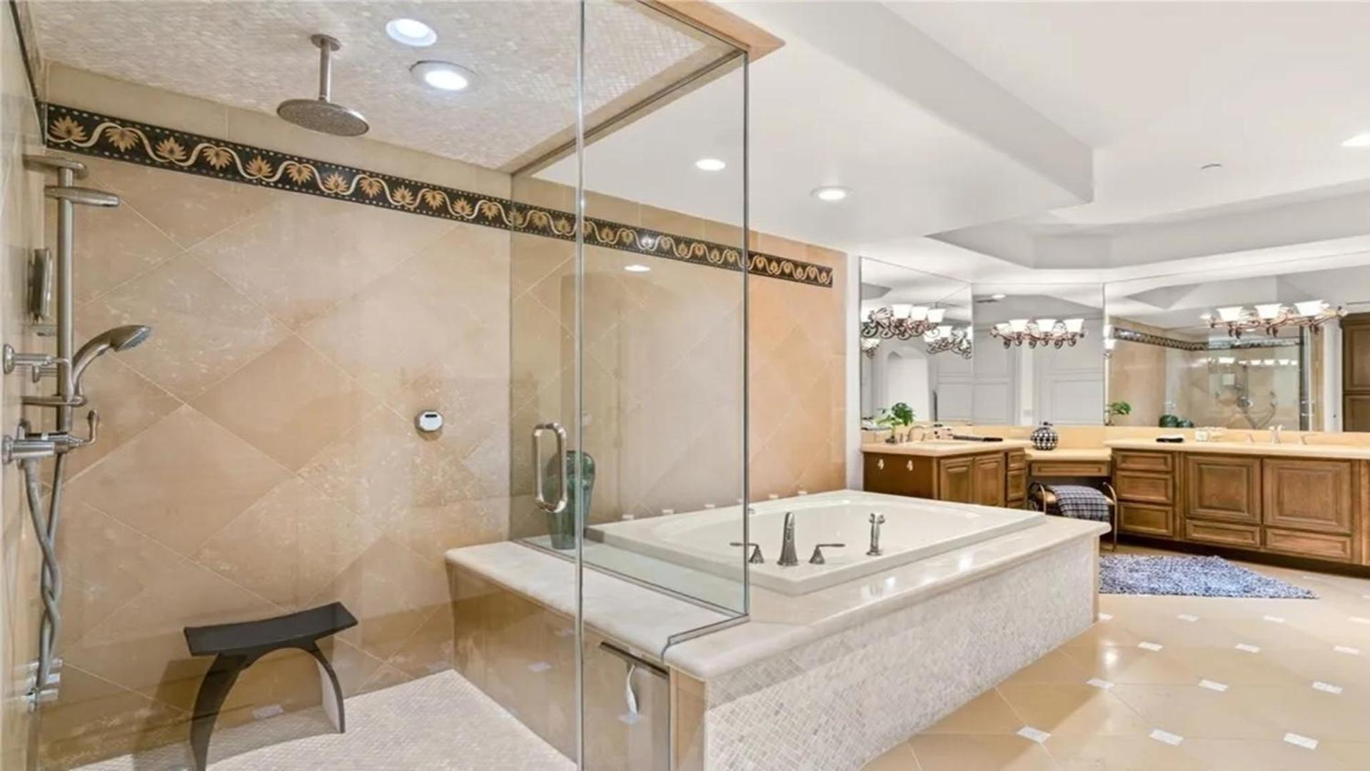 Three Bedroom Luxury With Private Express Elevator Las Vegas