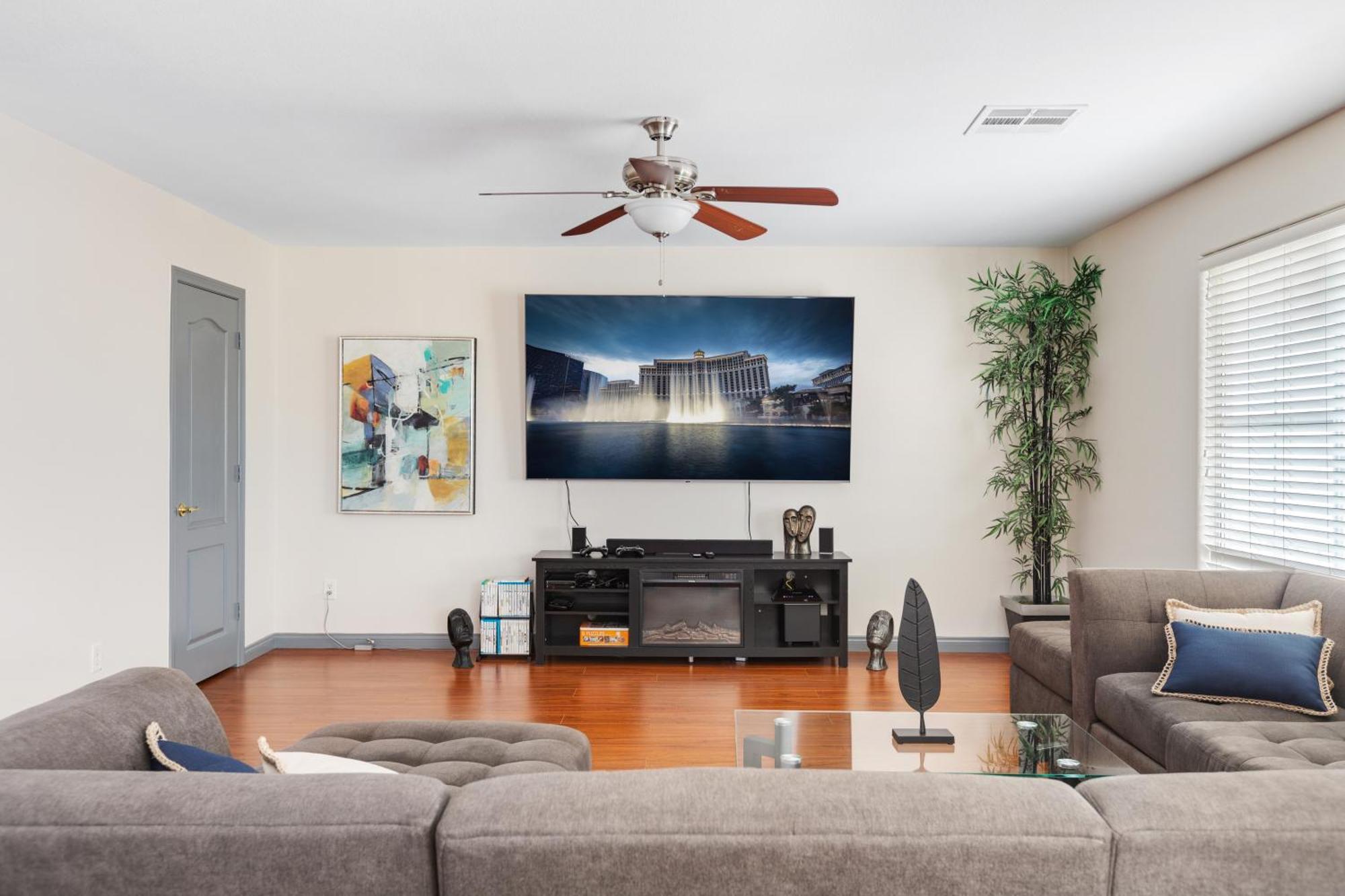 3000sqft House 8beds3bath Pooljacuzzibbqj