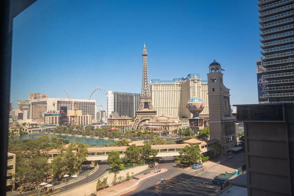 Together - Penthouse - 2 Bed & 2 Bath Apartment Las Vegas